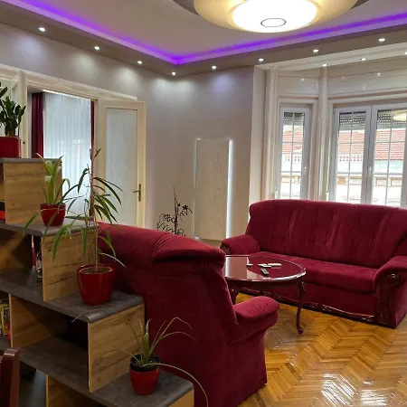Szechenyi Apartment