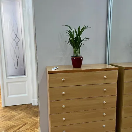 Szechenyi Apartment
