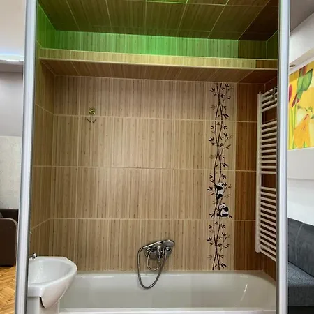 Szechenyi Apartment *
